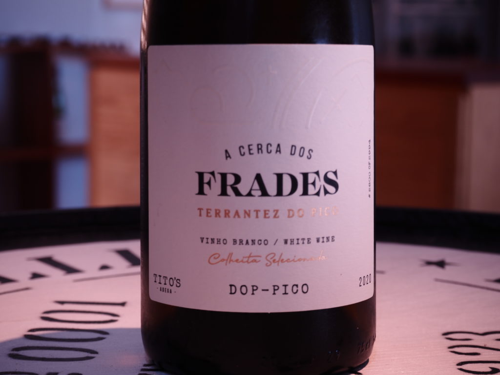 ピコ ア･セルカ･ドシュ･フラーデシュ･ラテンテス･ド･ピコ コリェイタ･セレミオナーダ　2020