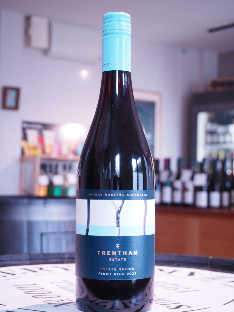 エステート ピノ・ノワール 2023