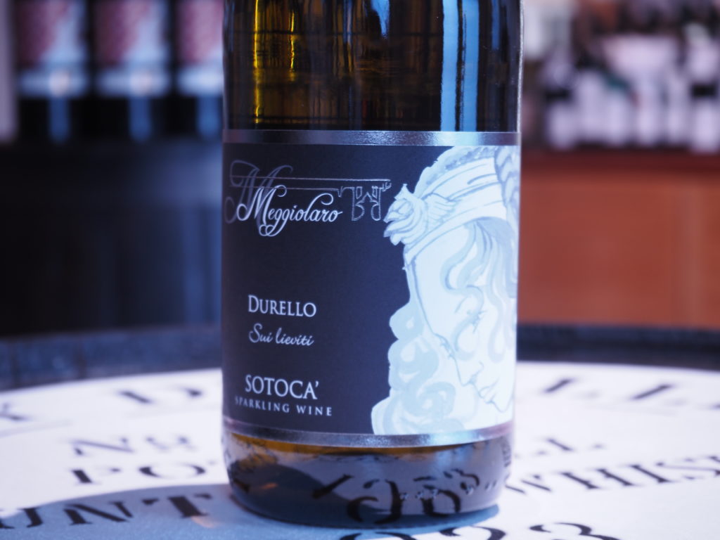 ヴェネスト ドゥレッロ・フリッツァンテ・スイ・リエヴィ ソトカ 2023